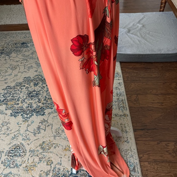 Beautiful Cache long sun dress size XL. Comes with attachable straps. - Picture 4 of 4